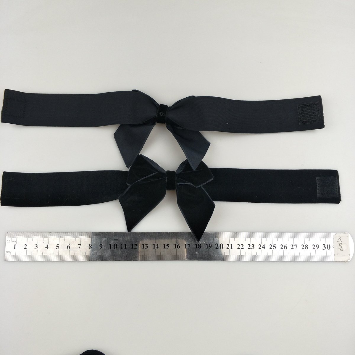 Black velvet packing bow will Velcro #packingbow #velvet #bow with Velcro#ribbonbow #ribbonfactory #ribbonsupplier #