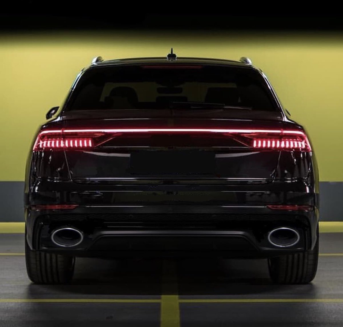 Cars_Vx's tweet photo. Audi Q8 Quattro https://t.co/ND1EBChOo2