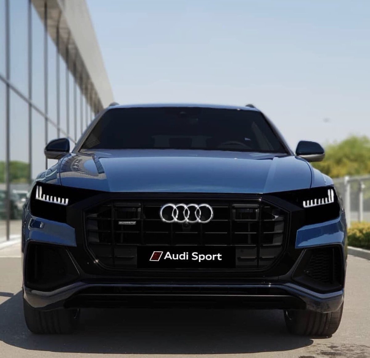 Cars_Vx's tweet photo. Audi Q8 Quattro https://t.co/ND1EBChOo2
