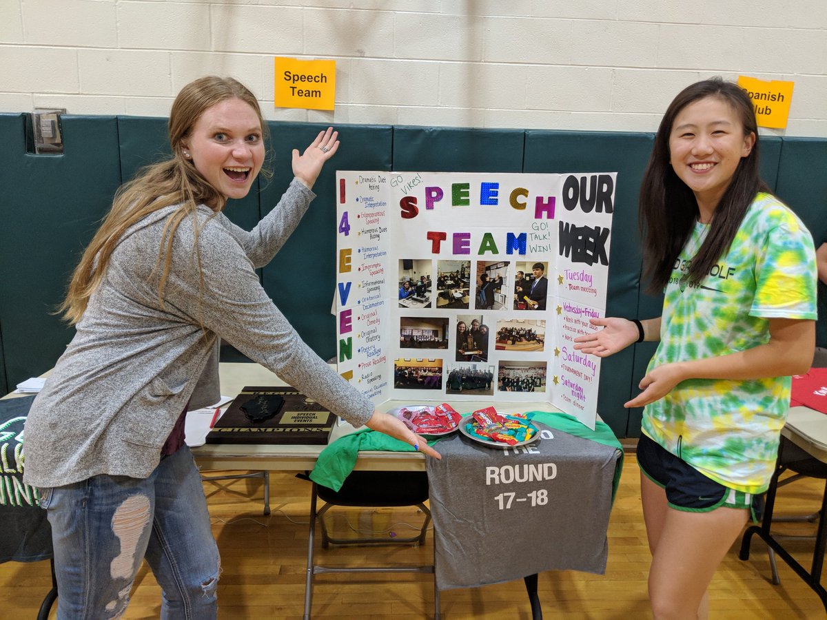 FremdSpeech's tweet photo. And way more fun with some officers hanging out! #welovetalking #FHSspirit #lookatthatexcitement https://t.co/LsyH4lVczh