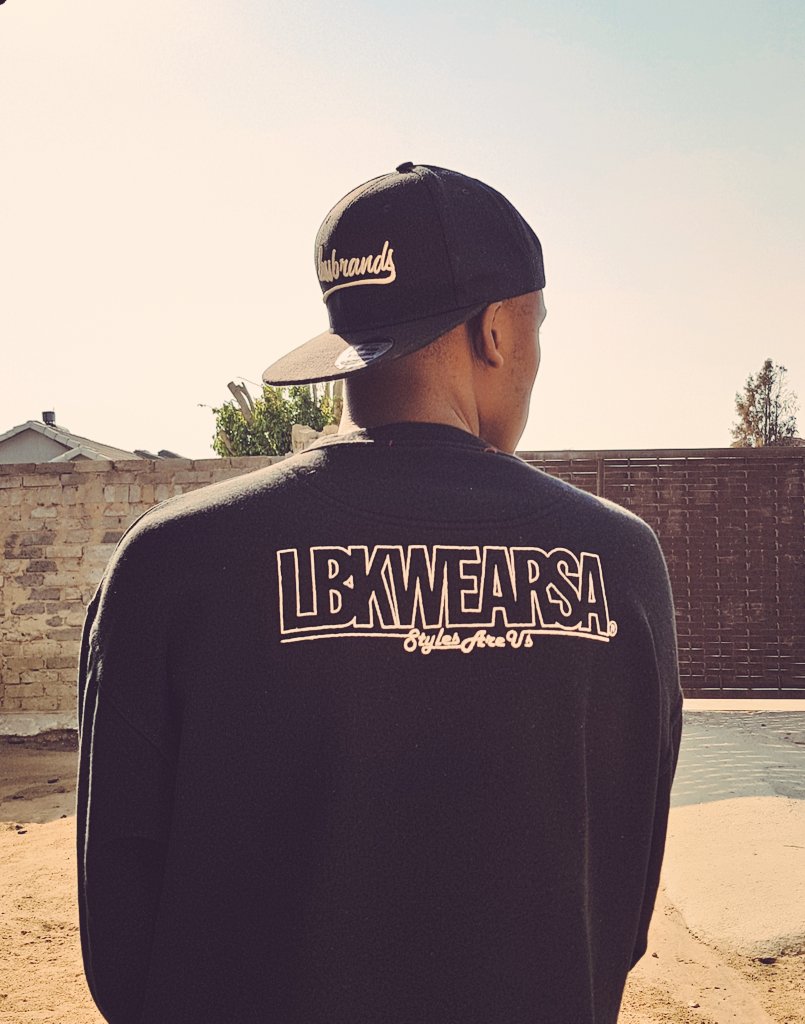 lbkwearsa57's tweet photo. #streetphotography
#streetwear
#streetfashion
#fashion
#fashiondesigner
#lbkwearsa
#LessBrands https://t.co/PelH9PCMkp