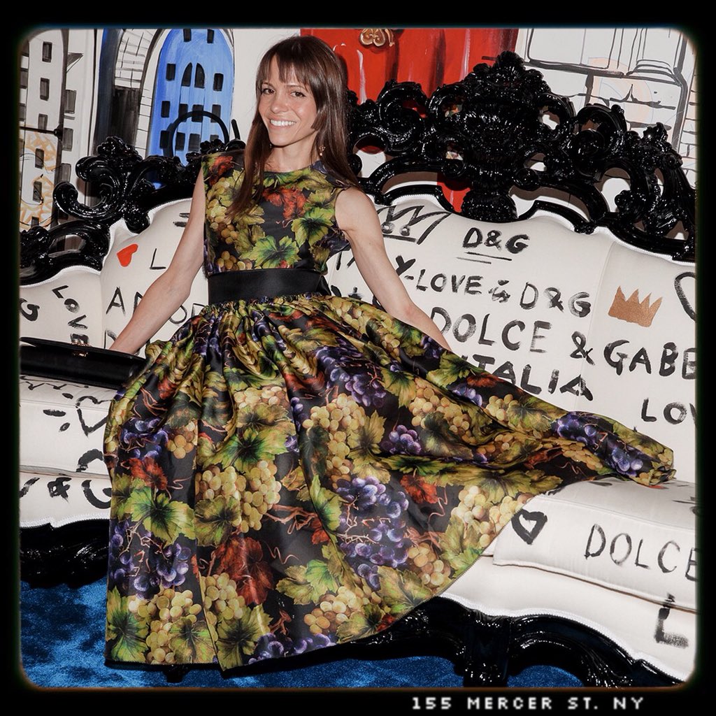 dolcegabbana's tweet photo. #DGMillennials at the Drink and Draw Mercer Street event.
#DGMercerSt #DGLovesNewYork https://t.co/8NmM2Ioe2u