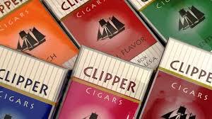 VVDistribution1's tweet photo. #Clipper Fliterd Cigars now available!

#FullFlavor
#Menthol
#Light
#Peach
#Vanilla
#Cherry 
#Grape

#FilteredCigars #Filtered #Cigars #Tobacco #Filter #Cigarrillos #Backwood #BlackAndMild #Over18 

https://t.co/ZF6dxu9PW7 https://t.co/A0DaGv4TQy