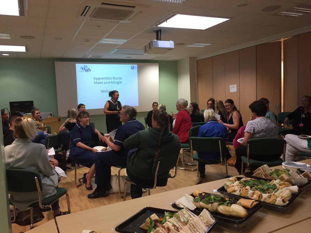 Delighted to meet our 15 new apprentice nurses here at the IOW trust in conjunction with the open university @IoWNHSTrust @ChiefExecIOWNHS