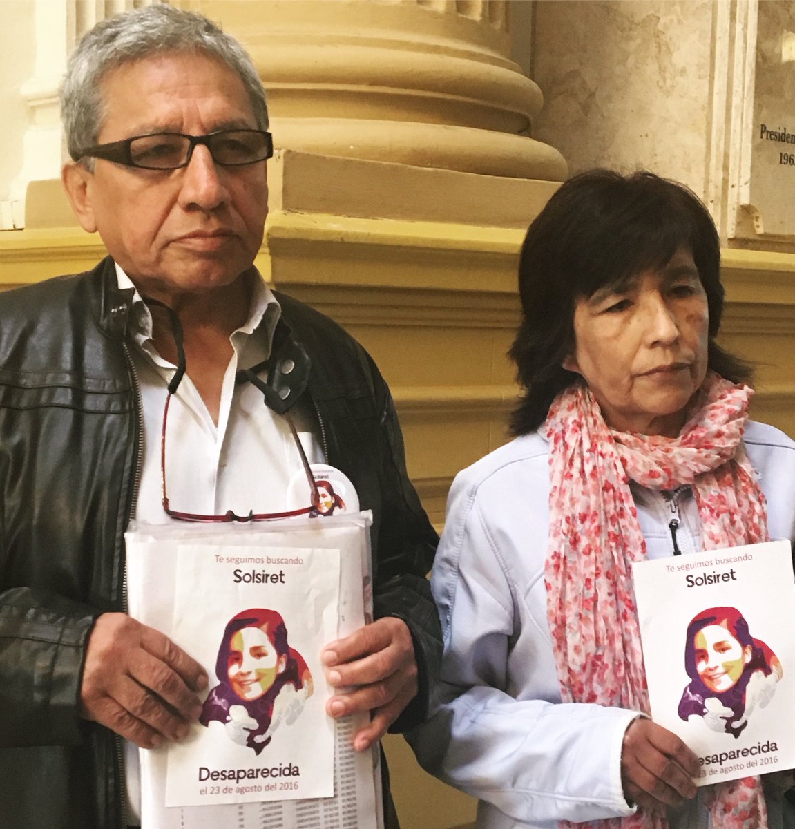 CMPFloraTristan's tweet photo. Hoy acompañamos a los padres de Solsiret Rodríguez en plantón vigilia frente a la Dirincri en Av. España 323 Cercado por justicia y verdad. #BuscamosASolsiret https://t.co/ygu3LXpefo