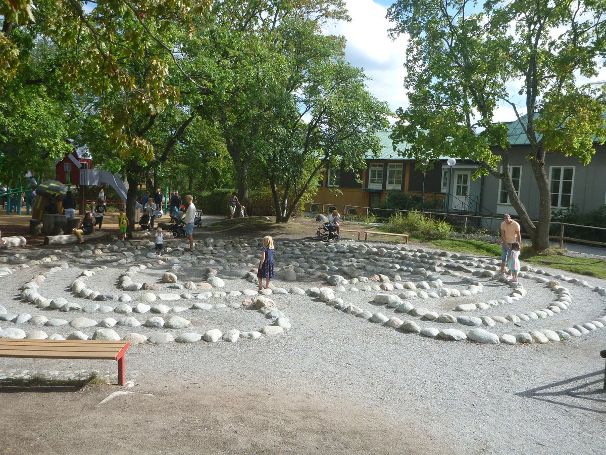 Eriko Kawanishi No Twitter ストックホルムのスカンセン野外博物館 ラビリンスとルーン文字もありました Labyrinth And Rune Stones At Skansen Open Air Museum At Stockholm