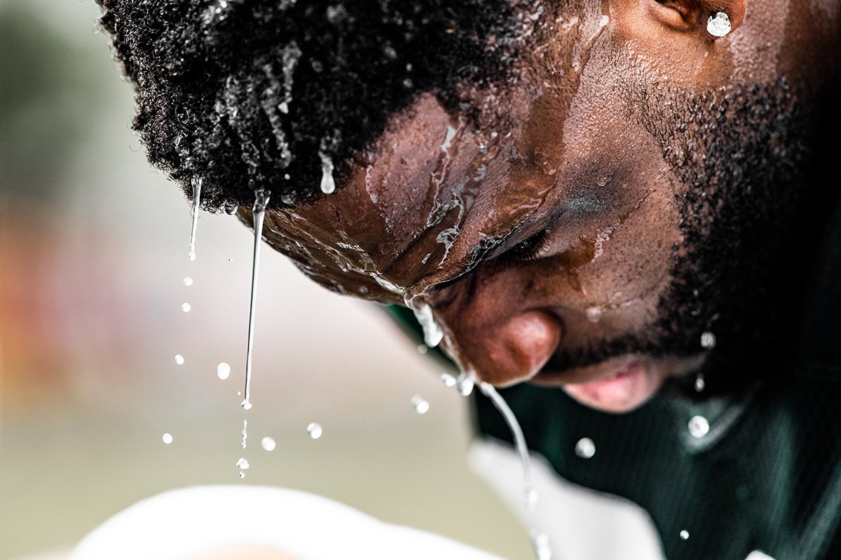 Training camp's a grind.  We've got the faces to prove it.  📸 nyj.social/2o2AVHd https://t.co/5fRyKbLQ0c