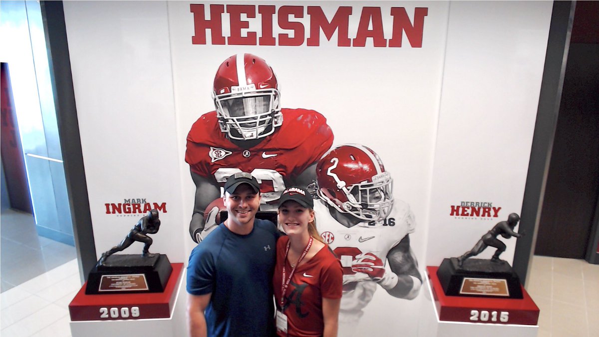 jkmaclaughlin's tweet photo. Acting like a tourist in the football facility playing with the new selfie cameras 😂 https://t.co/XoFnigKrrU