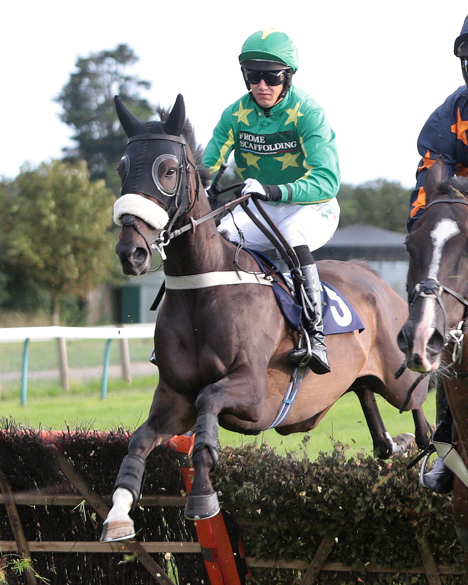 Fontwell Park (@fontwellpark) on Twitter photo Congratulations ROMANOR & <a href="/SansomDan/">daniel sansom</a>!
Winners of the 18:20 for trainer <a href="/SeamusMullins1/">Seamus Mullins</a>! #FontwellRaces 🏇💃 Congratulations ROMANOR & <a href="/SansomDan/">daniel sansom</a>!
Winners of the 18:20 for trainer <a href="/SeamusMullins1/">Seamus Mullins</a>! #FontwellRaces 🏇💃