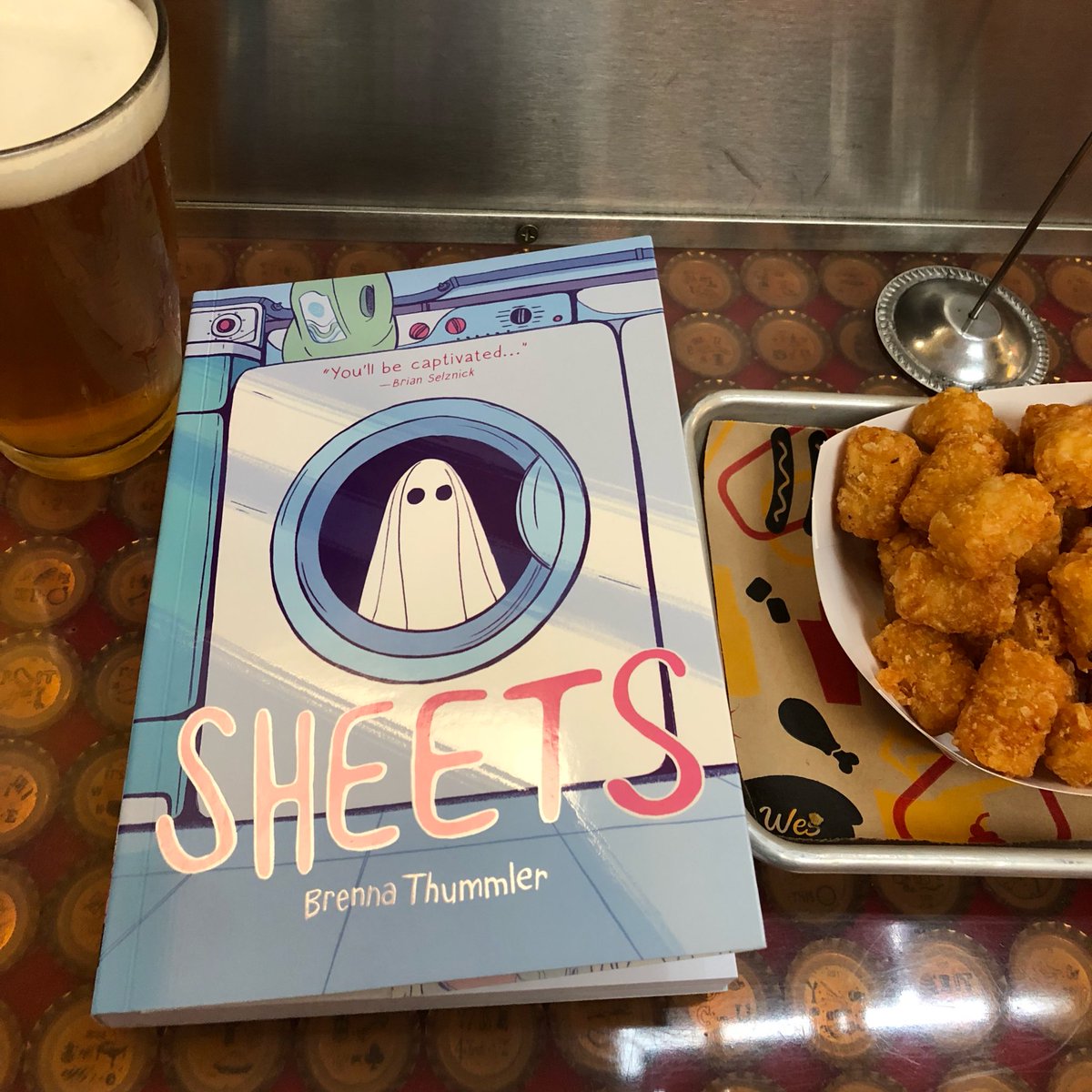 I absolutely loved SHEETS by @brennathummler & if you have a pulse you will too. Even if you don’t have a pulse you’ll dig it! (I’m talking to you twitter ghosts!)