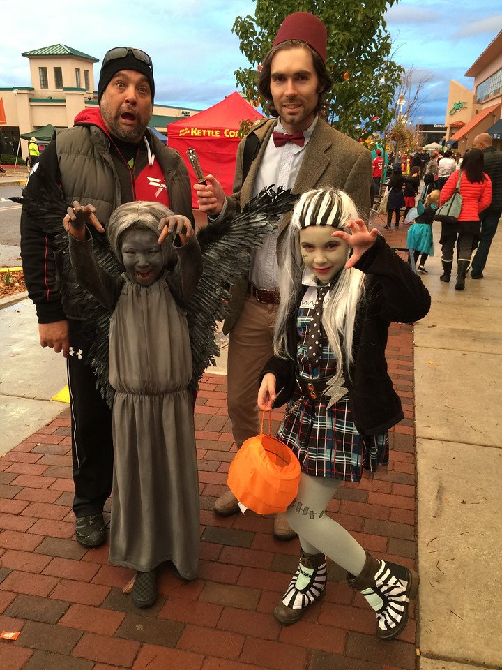 Trick-or-Treat on MainStreet is coming up on Friday, Oct. 26, 4-6pm! If you're a business and want to register to participate, visit bit.ly/2OUMR9a. Otherwise, it's FREE to attendees! #wherediscoveriesaremade #livelosalamos #lovelosalamos