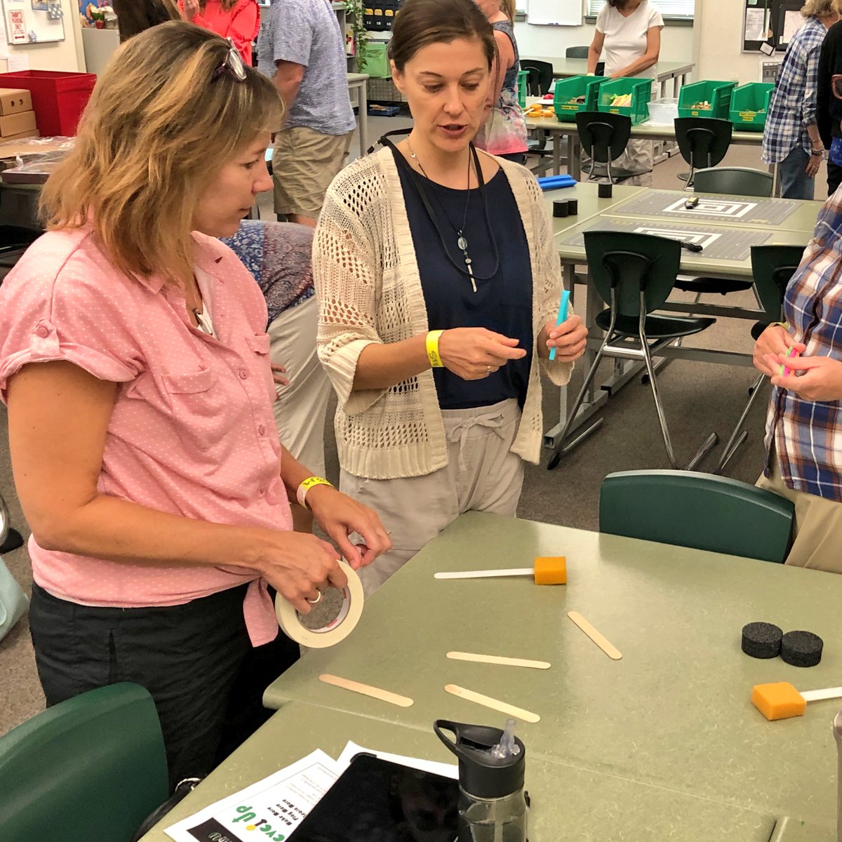 hornbackmd's tweet image. Time to make! Playing and learning in @mrharsch’s #VPSAmazing maker class. VPS students, we’re preparing awesome learning experiences for you! #weLearnVPS