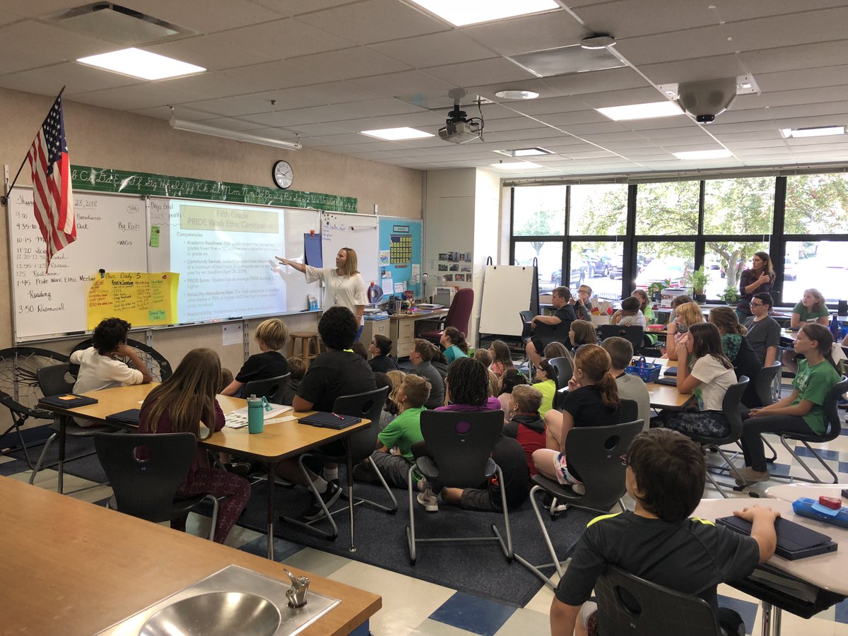 CenLeaderInMe's tweet photo. We had a special visitor with our 5th graders today! Mrs. Kristen Scott visited to talk about the 5th Grade Pride Work Ethic Certificate. #LCSCPRIDE https://t.co/EtV0WniOTv