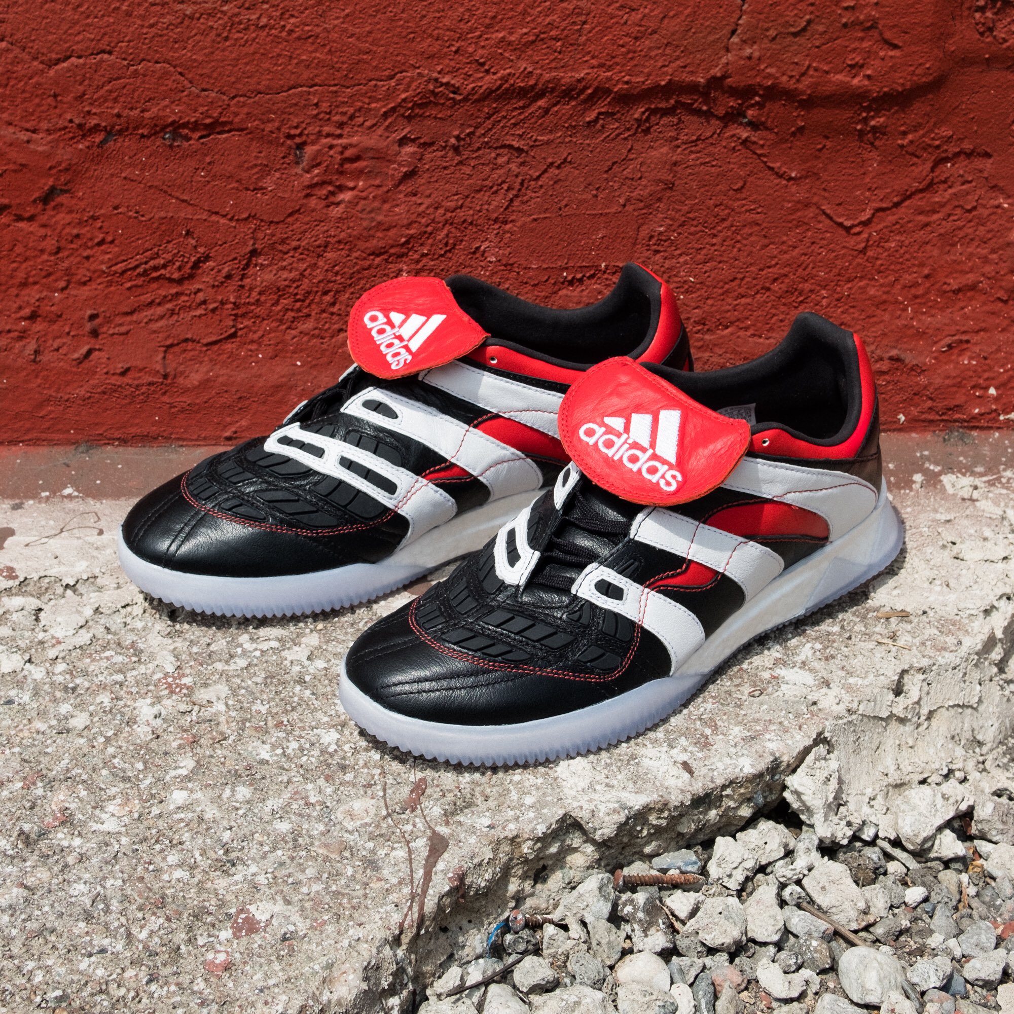 Adidas accelerator hotsell trainers