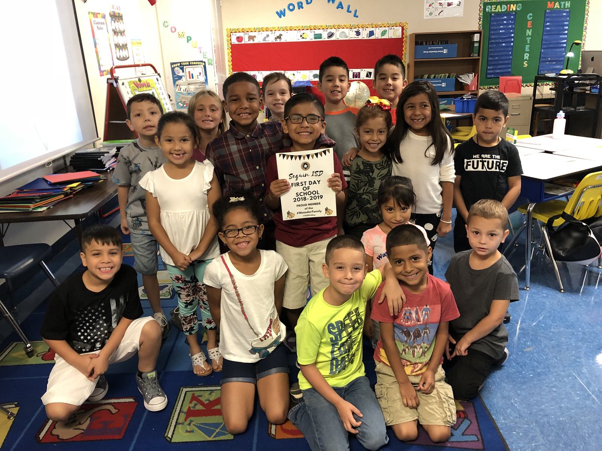kchickey86's tweet photo. Having a blast at school!! Mrs.Hickey’s new 1st Graders!!! #MatadorFamiliy #McQueeneyEsisd https://t.co/aRY3wZfwXO