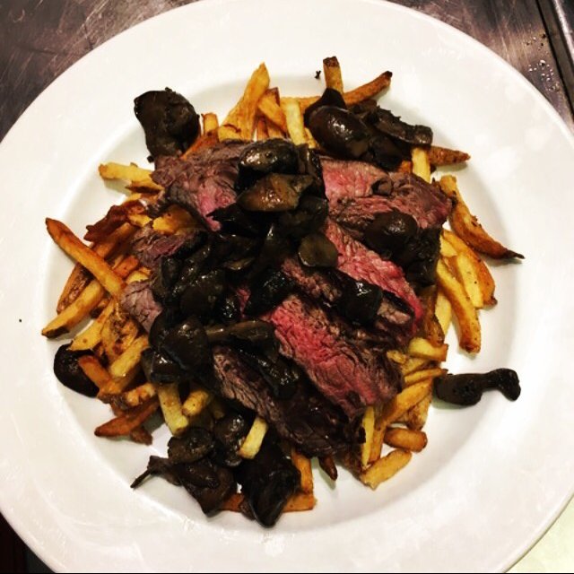 Senator Restaurant tweet media