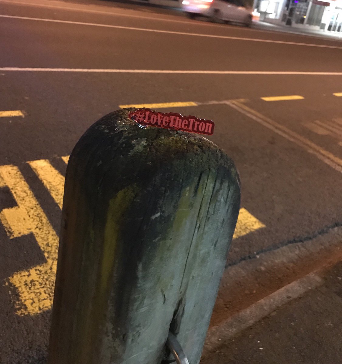 DAVY_ENGRAVERS's tweet image. .@lovethetron Friday freebie #keytags #LovetheTron #horsingaround #tagandshare