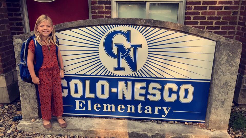 CaptainCam15's tweet photo. A’s first day of 1st Grade!📚🖍✏️ My P.I.C.’s going to continue to do big things this year!🙌🏼☝🏼 #RoyaltyStatus👑 https://t.co/HgagiXBCIB
