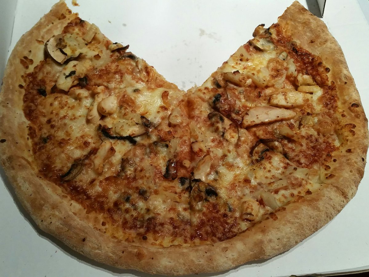 MyHotStream's tweet photo. @PapaJohns_ES Por qué cada vez que pido un ingrediente doble no lo recibo?  Dónde está mi doble de cerdo y pollo? #nometimes #papajohns https://t.co/qMRXI9IIOI