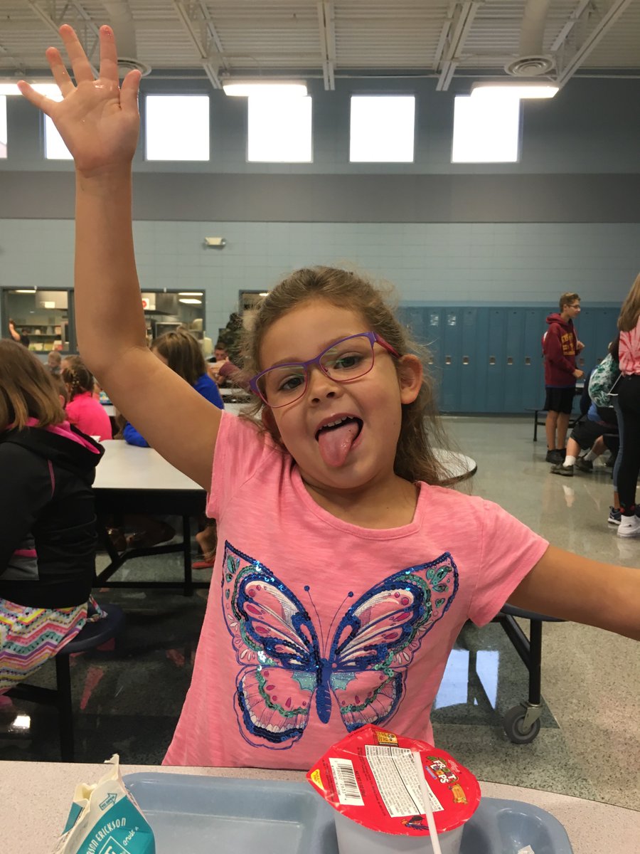 Marlise6's tweet photo. #newellfonda Kindergarten Breakfast Club #nfmustangs https://t.co/kD07AWQsqN