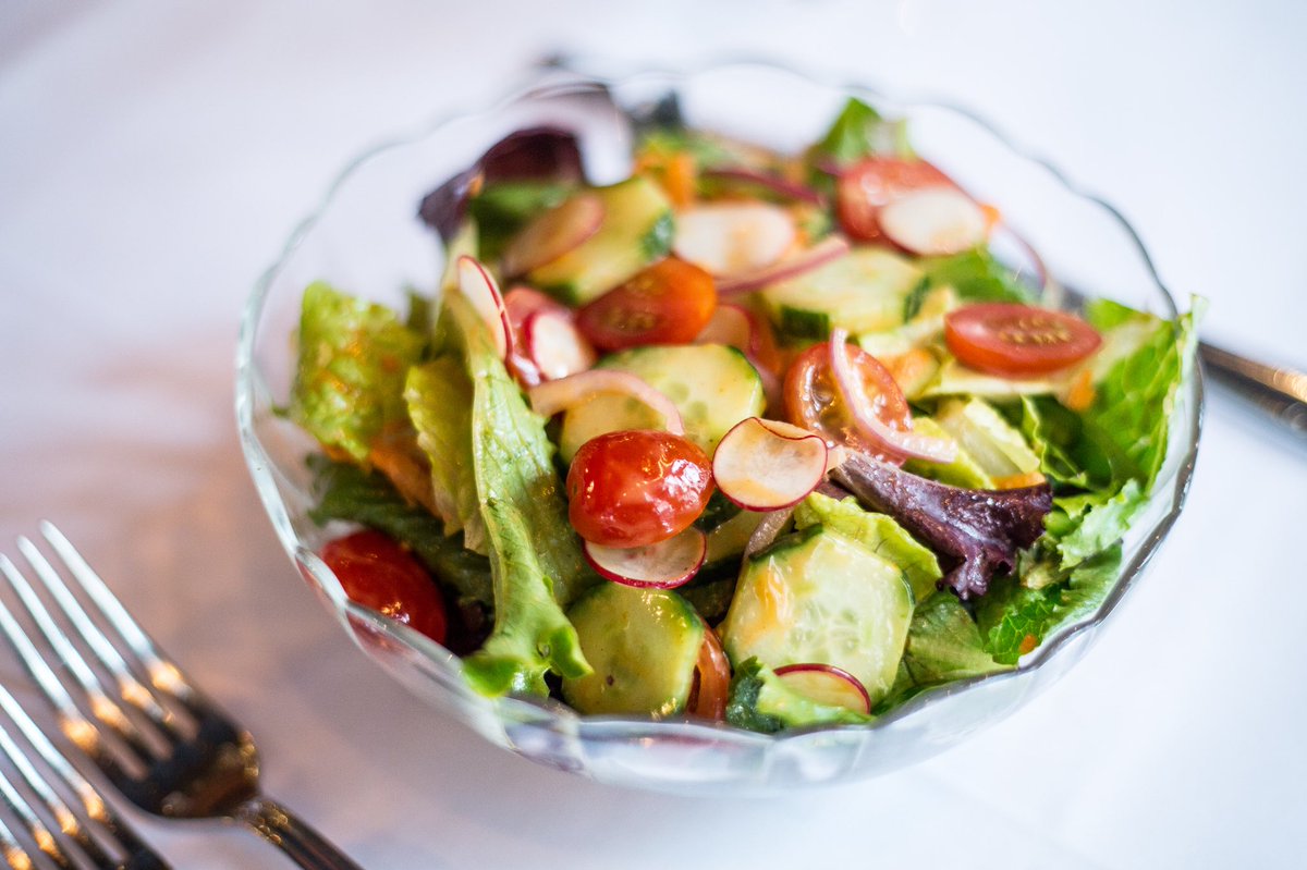 BillsTownhouse's tweet photo. Bill’s House Salad with fresh mixed greens and house made dressing. #BillsTownhouse https://t.co/jiLZcJkA3V