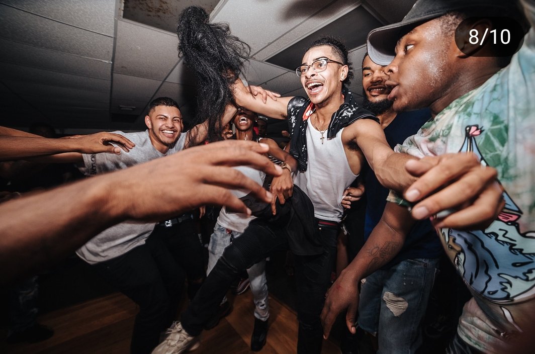 The_PartyGods's tweet image. Welcome to Connecticut. I really cant stop laughing at this. Sig you wild 😂