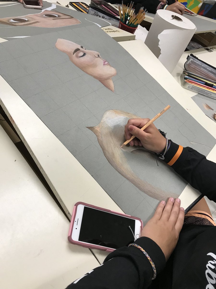 AngieGuilfoyle's tweet photo. AP Drawing @Kings_HS contour line/color pencil rendering project in process @Kings_Schools #RelateCreateInnovate #apdrawingintimidation https://t.co/8sKhmP25ay
