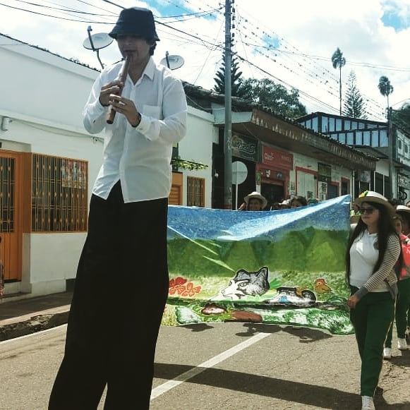 SomosParamo's tweet photo. ¡Buenos días!, movilización social en el Municipio de Gigante - Huila el llamado de los niños, niñas y adolescentes a su municipio de la importancia de un ambiente sano #SomosPáramo #ICBF https://t.co/LnOj9kMOEx