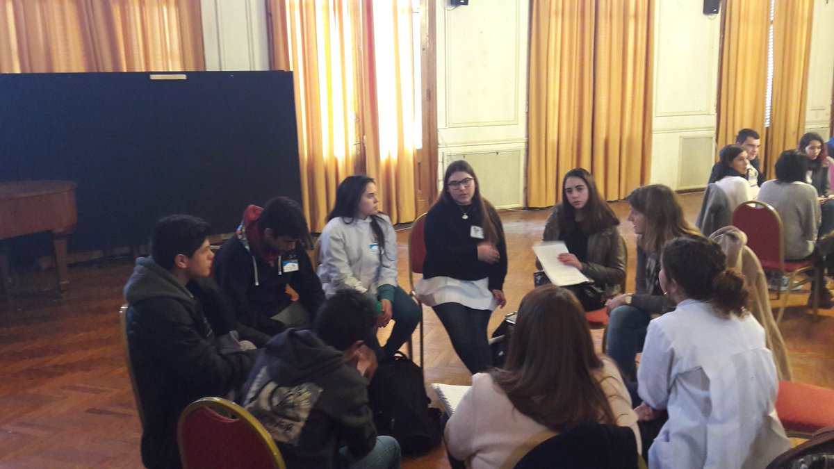 DPPSE_REGION15's tweet photo. Felicitaciones a quienes llevaron adelante #ParlamentoJuvenil en #Pehuajo, donde se vivió una jornada llena de propuestas y con mucha participación juvenil. @ArriaranRita @JDPehuajo @JefaturaR15 @susanacrespi1 @gzinny @CarolitaR @rafaperezok @BAeducacion @PrensaPehuajo https://t.co/rEOeF2iZwy