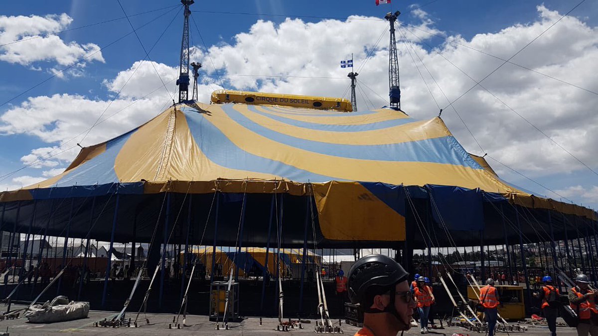 🎪🎭🤹‍♀️ ya están levantando la carpa del <a href="/Cirque/">Cirque du Soleil</a> en el #parquebicentenario. El famoso circo presentará su show #Amaluna desde el 6-23 de septiembre en #Quito📍 📸: <a href="/EcuadorTV/">EcuadorTV</a>