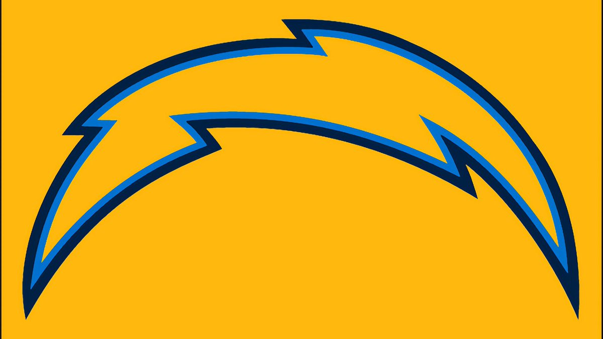 BoltUp3's tweet photo. ⚡️⚡️Los Angeles Chargers 🌴⚡️⚡️ #LAChargers #NFL #LosAngeles #LA #Lakers #kings #Hollywood #beverlyhills  #Carson #Venice #burbank #DTLA #LaLaLand #WestCoast #SoCal #beverlyhills #DefendLA #dodgers #LAKings #PizzaHut #inglewood https://t.co/kGoq9rFo00