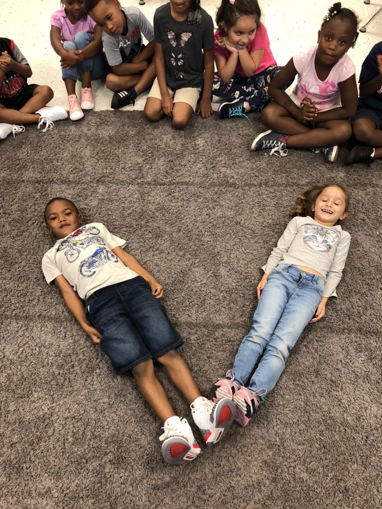danniem720's tweet photo. Ss working together to understand, recognize, and analyze stick letters so they could make them with their bodies! Some great conversations were happening during this activity! #cobbearlyliteracy #ClarkdaleChampions https://t.co/CNx3OKQaFg