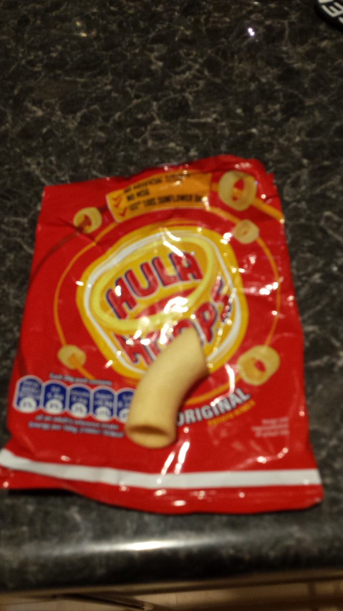 amberalbone's tweet image. Is this the longest Hula Hoop ever??@KPSnacks @HulaHoopsUK #foundinacrisppacket