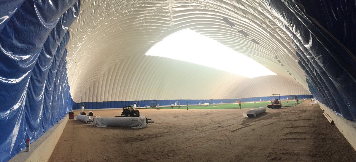 EJlensmen's tweet photo. They could lay down two Big Bens or park two 747 jets inside the @YEGSoccerDome It’s bloody massive! https://t.co/rnxYQN7bhg