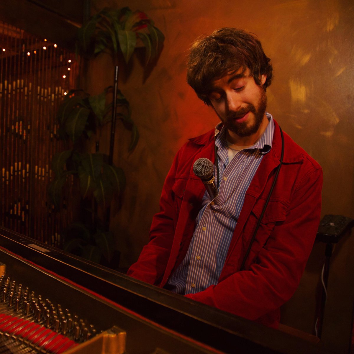 Check out our latest article on R&amp;B artist Jake Sherman performing "When It Was Summer" on IC! Read here: bit.ly/2OX7Fgv
