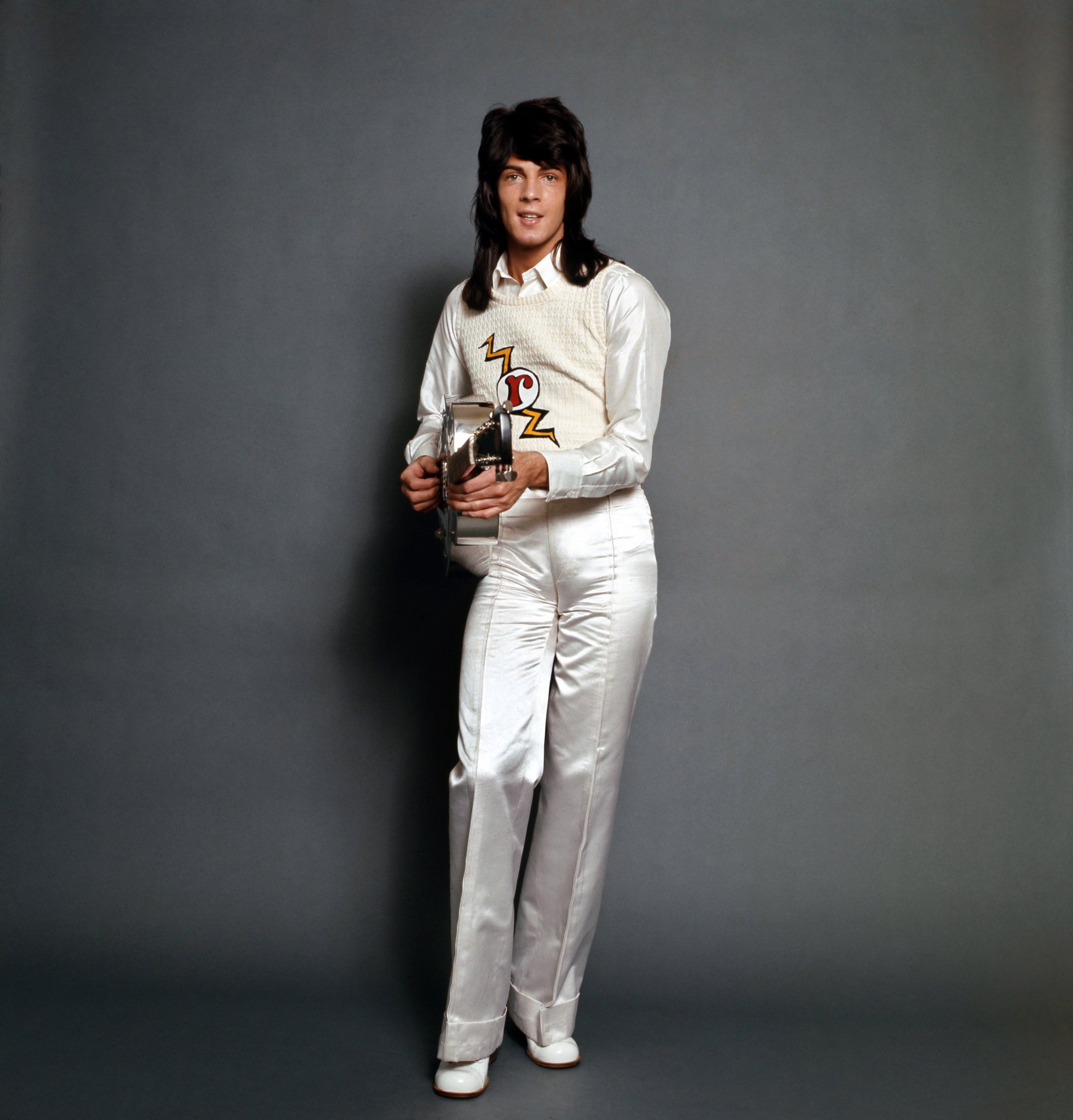 Happy 69th birthday Rick Springfield! Cool satin pants by the way. 