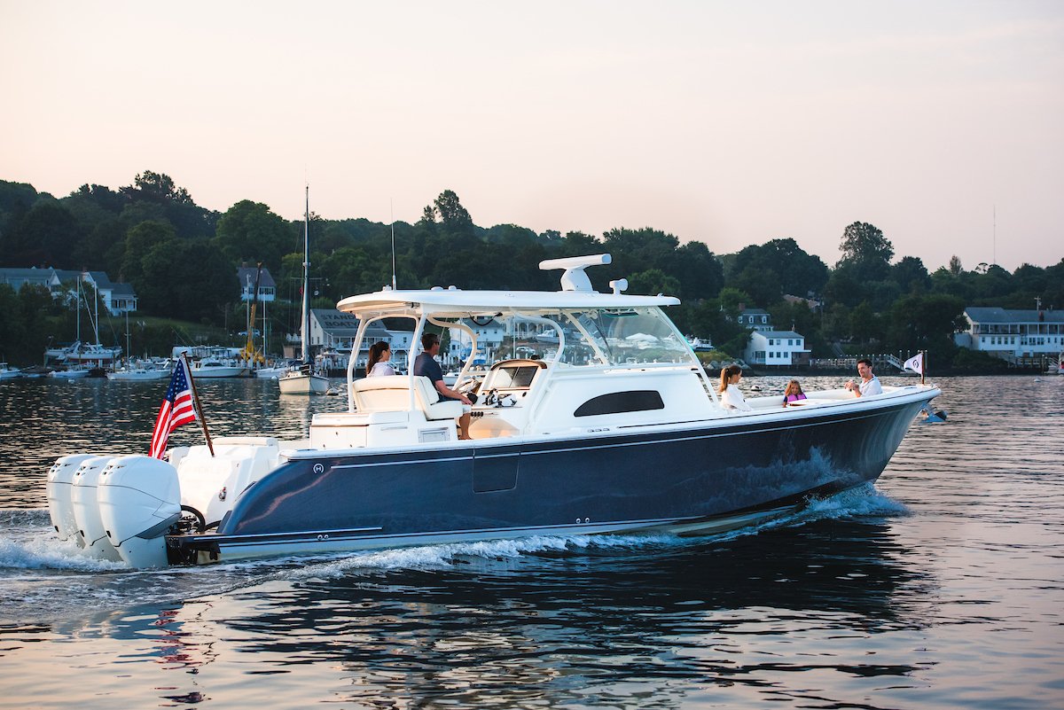 HinckleyYachts's tweet image. Hinckley Sport Boats are finally here, and they&apos;re flying. Follow us @HSportBoats. #RefinedPerformance