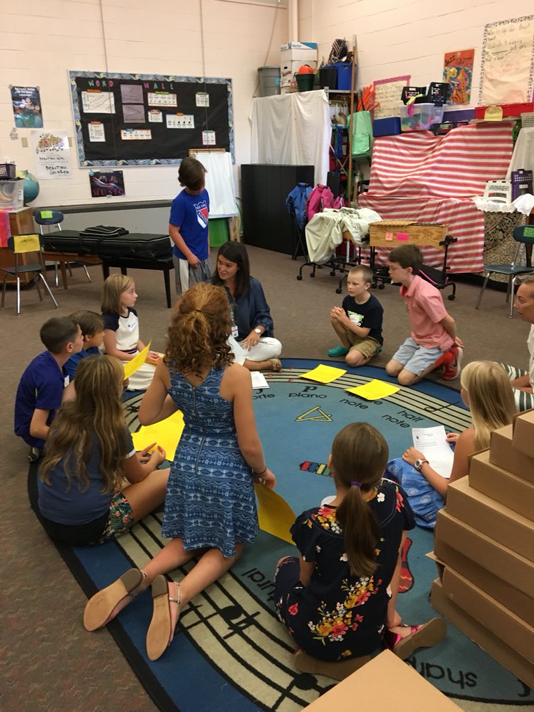 Ambassadors are ready for the scavenger hunt!