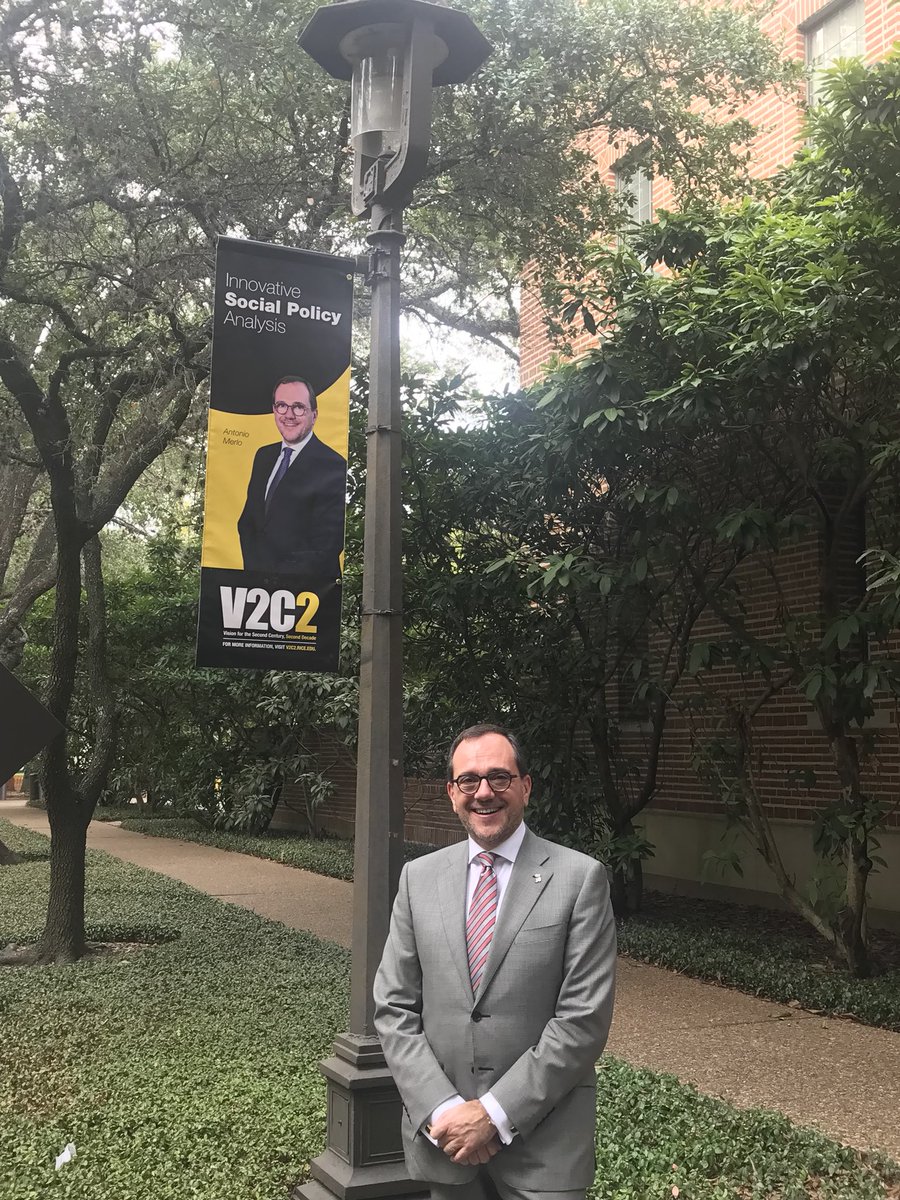 RiceSocSci's tweet photo. Have you seen the new #v2c2 banners around campus? Dean Merlo is a proud supporter of V2C2 and we will post photos of the other Social Sciences banners soon. https://t.co/vlbGmn2y1O