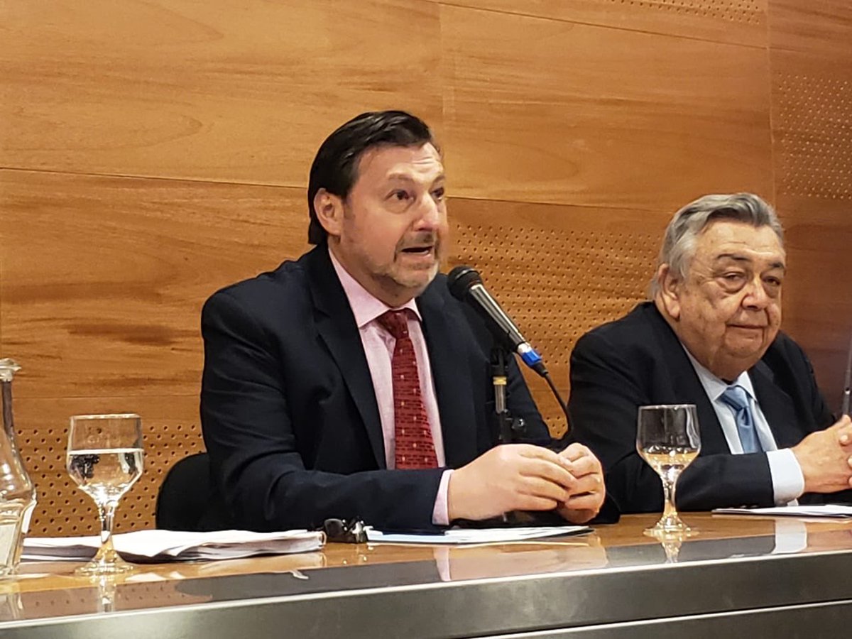 conforen's tweet photo. #AlfredoPopritkin describió el rol de los contadores públicos #VíctorManzanares y #DanielPérezGadín, que se encuentran en prisión, en la Jornada de #DerechoContable que se realiza en la ciudad de Paraná, Entre Ríos https://t.co/MmoQdeP7cB