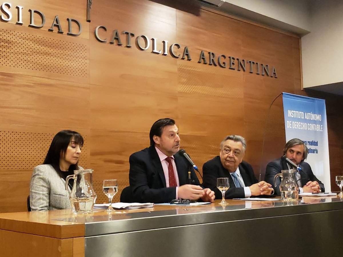 conforen's tweet photo. #AlfredoPopritkin describió el rol de los contadores públicos #VíctorManzanares y #DanielPérezGadín, que se encuentran en prisión, en la Jornada de #DerechoContable que se realiza en la ciudad de Paraná, Entre Ríos https://t.co/gFvZdCA1oW