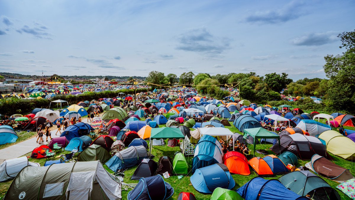OfficialRandL's tweet photo. Looking good Reading! #RandL18 
📷 @kouryvindaloo https://t.co/8UzZYUATnw