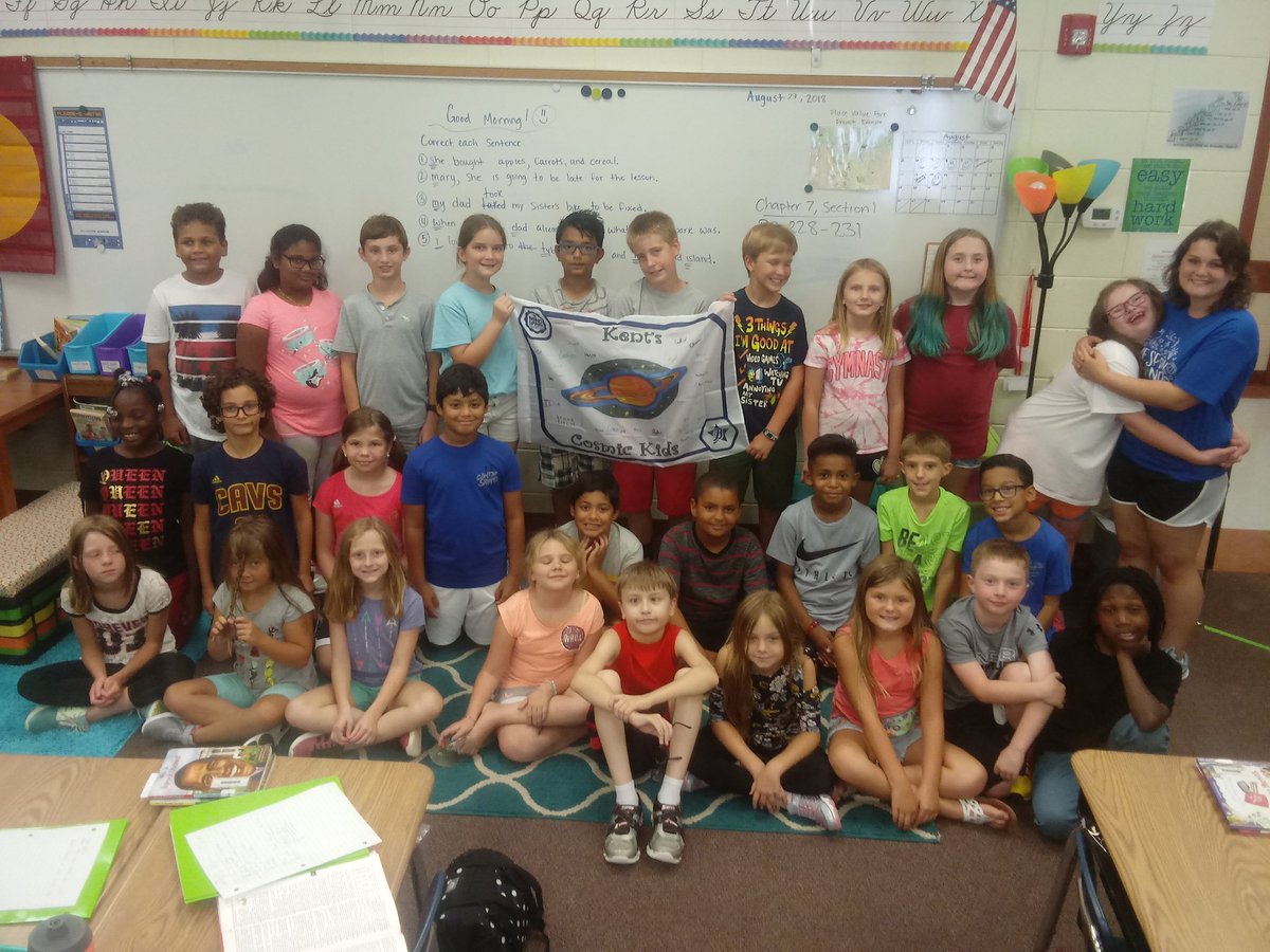 KatelynKent16's tweet photo. Kent's Cosmic Kids are out of this world! We enjoyed our Hero Fit Challenge today! #SEASofAdventure. @CarverES_RH https://t.co/5VBpl5dzp9