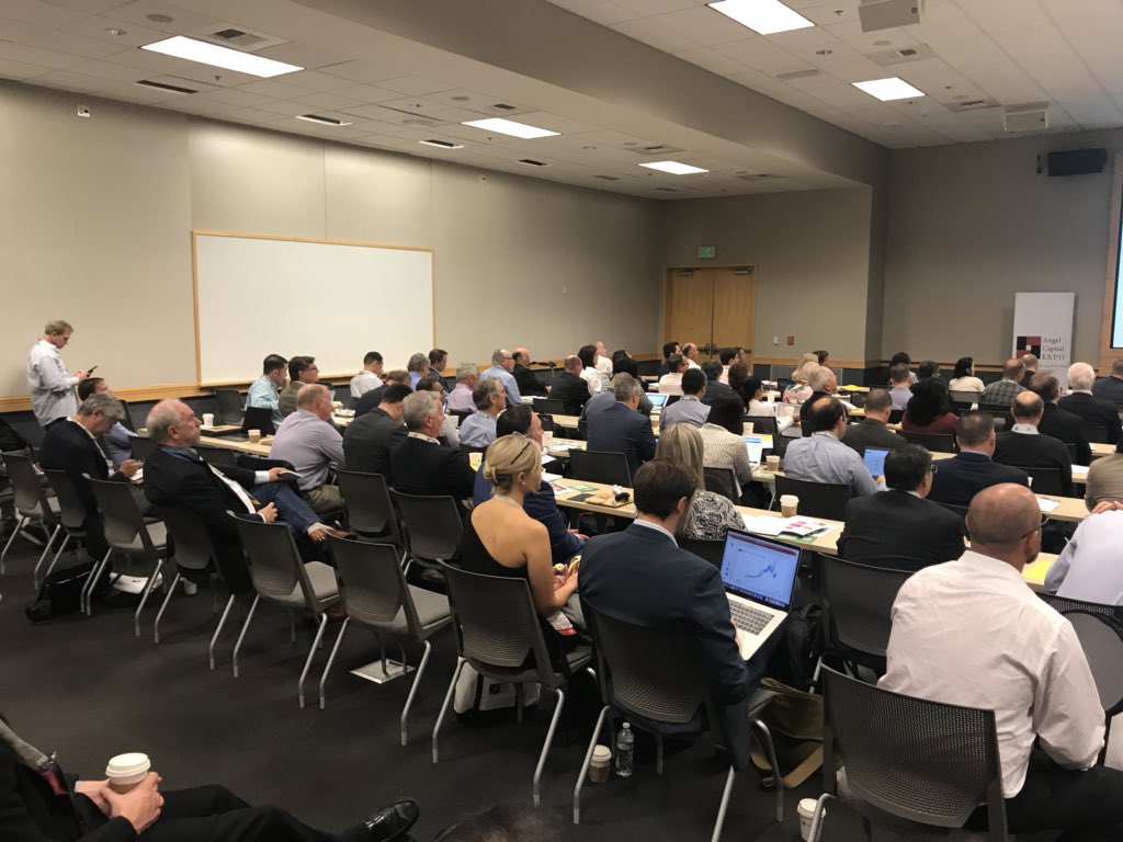 alexfe15's tweet photo. Presented today at #AngelCapitalExpo by @k4northwest  and observed number of people interested in #Blockchain and #Crypto growing significantly since previous events. Token Economies that actually work are rare and @1World_Online is one of them! https://t.co/w2mwVr9MDh
