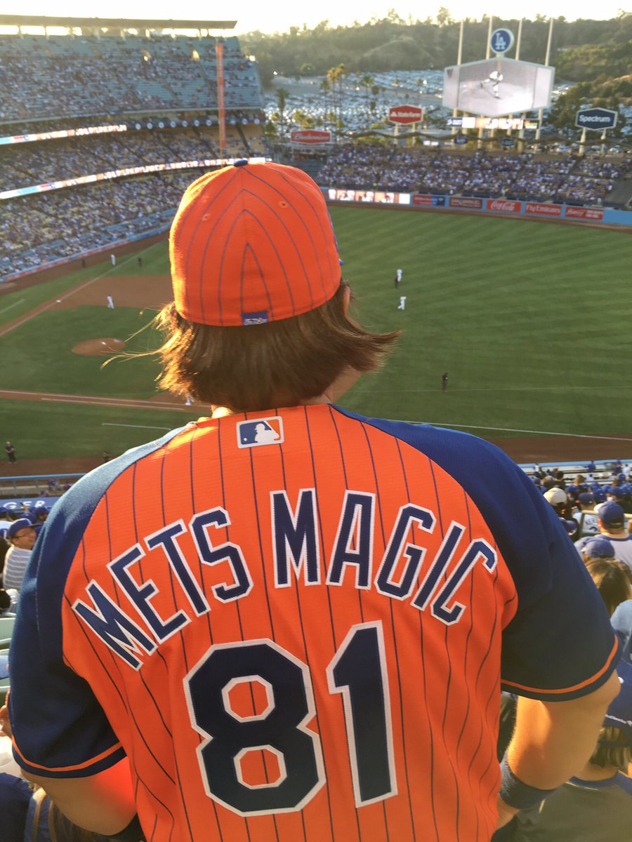 DavesMetsDugout's tweet image. Time for some #MetsMagic #LGM