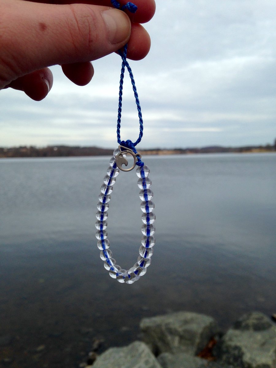 Lexi4Sharks's tweet photo. #TBT To my first @4OceanBracelets! ❤️🌊♻️🦈🏄🏼‍♀️🤙🏻 #4Ocean #4Oceanbracelets #4OceanLife #OceanConservation https://t.co/Mx3NGCEzE7
