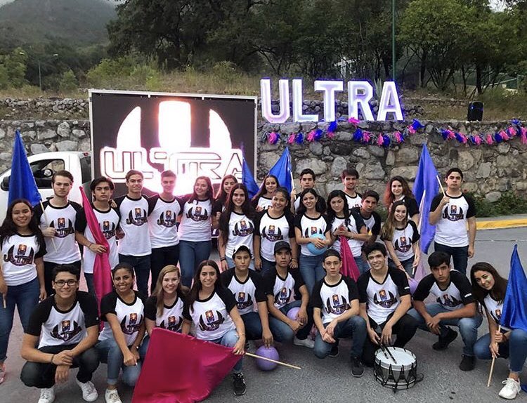 paola_rady's tweet photo. We are not just a team, we are friends with the same dream💙 @PlanillaUltra https://t.co/H1xPeModP2