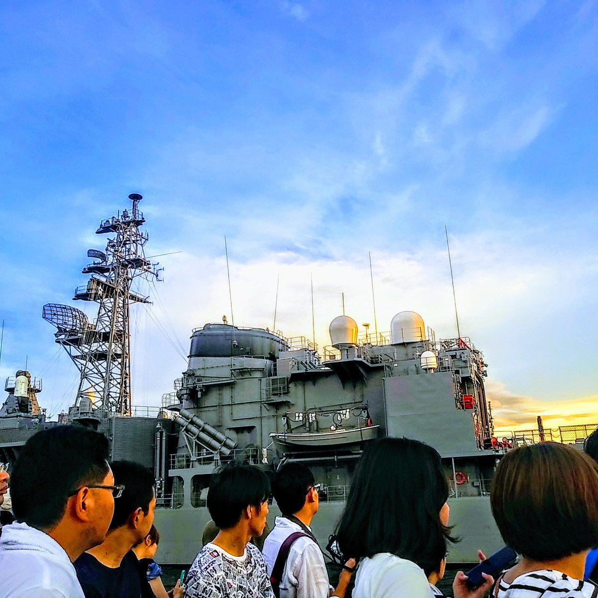 艦船めぐり おはようごさいます 台風に伴う交通機関乱れにご注意下さい 夕呉 18 25 運休の可能性も有 蜜饅頭とは生地と餡に蜂蜜を染み込ました菓子 昔厳島の女神が病臥した際 蜜饅頭を献上したら忽ち快方した伝説あり 呉の蜜屋本舗の蜜饅頭は広島土産の定番