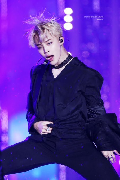 I should also mention the effect that make-up and styling can have aside from letting the audience see the dancer’s features more clearly. Make-up and costumes play a big role in a dancer’s ability to get into character.  #JIMIN  @BTS_twt