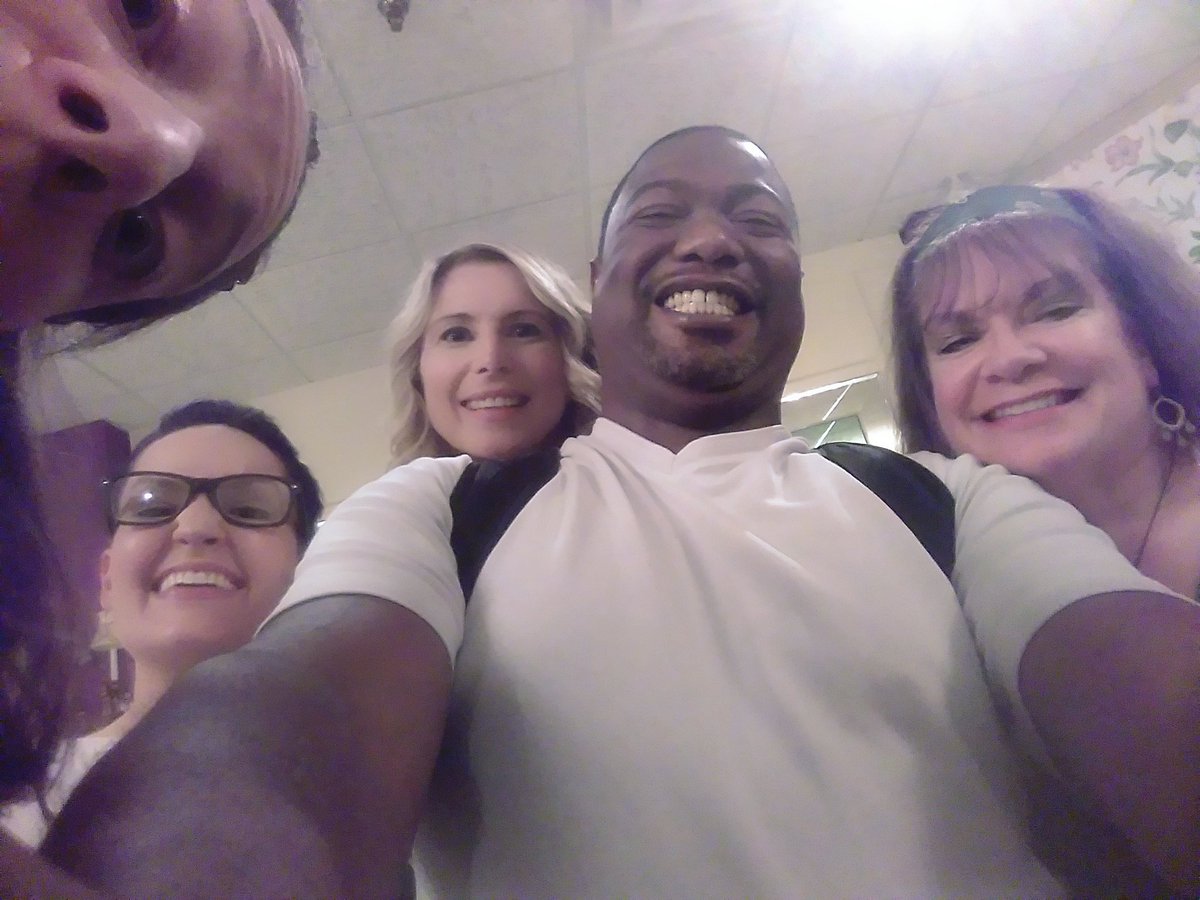 brothablaze's tweet photo. Photo after company meeting for @withoutacue. Got both Jens in this pic. Well..1 1/2. Just follow your nose Jen! #photooftheday #photography #withoutacue #Actors #MurderMystery #snootchallenge #TheAnswerIsComing https://t.co/jlrerjKO3H
